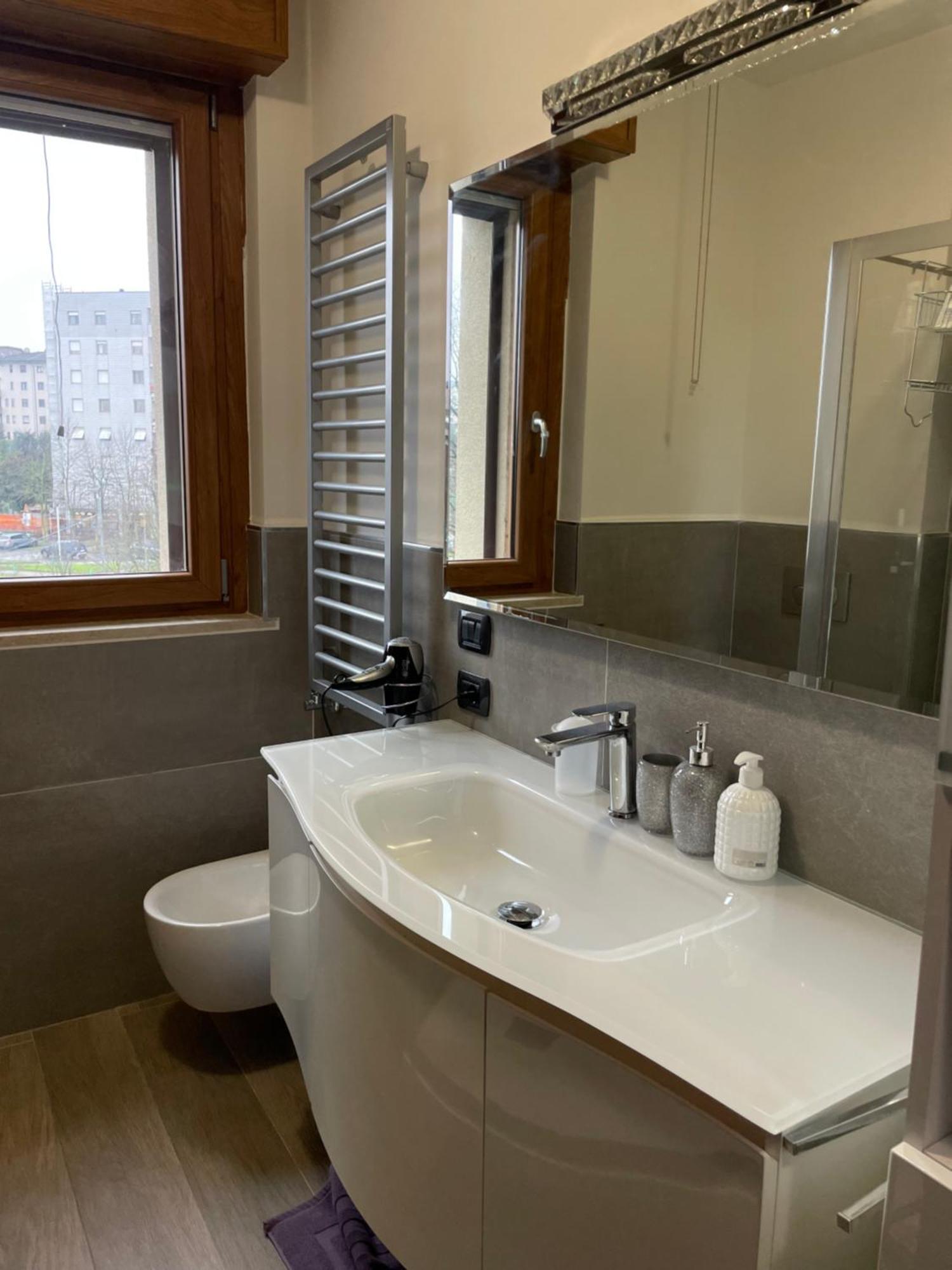 Pm 2 Via De Gasperi Guest House Роцано Екстериор снимка